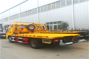 花山区附近拖车救援搭电