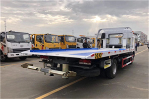 花山区汽车救援补胎