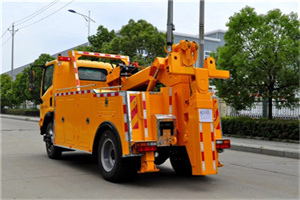 花山区高速路拖车费